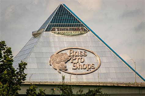 Bass Pro Purchases Sportsmans Warehouse Ehuntr