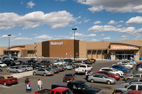 Beautiful Day At The Walmart Store In Gladstone Missouri Flickr