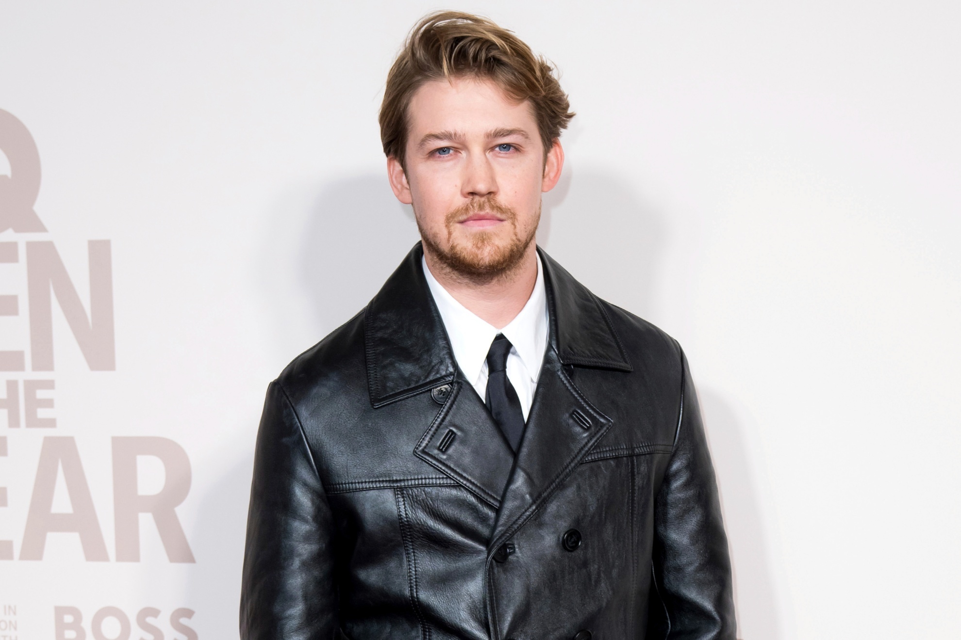 Joe Alwyn Net Worth 2023 How Much He Makes Vs Taylor Swift Verloop Io