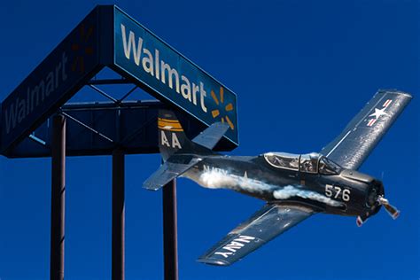 Pilot In Custody After Threatening To Crash Plane Into Mississippi Walmart