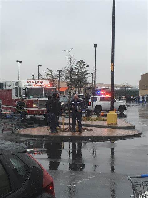 Walmart Evacuated For Small Electrical Fire Herald Community Newspapers Www Liherald Com