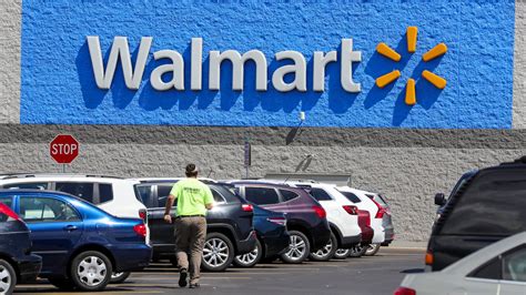 Walmart Jobs Retailer Starts Holiday Hiring For Seasonal Workers