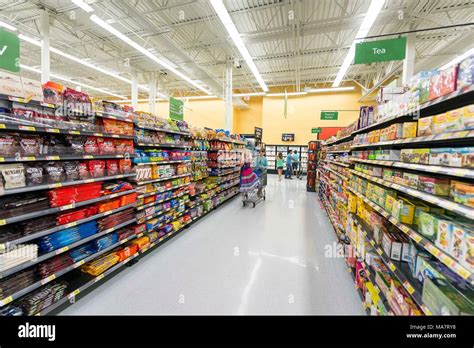 Walmart Naples Florida Usa Shopping Food Mall Shopping Aisle Aisle