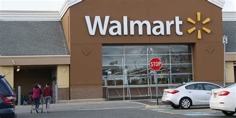 Walmart S Plan To Abruptly Close 4 Chicago Stores Slammed As Unethical