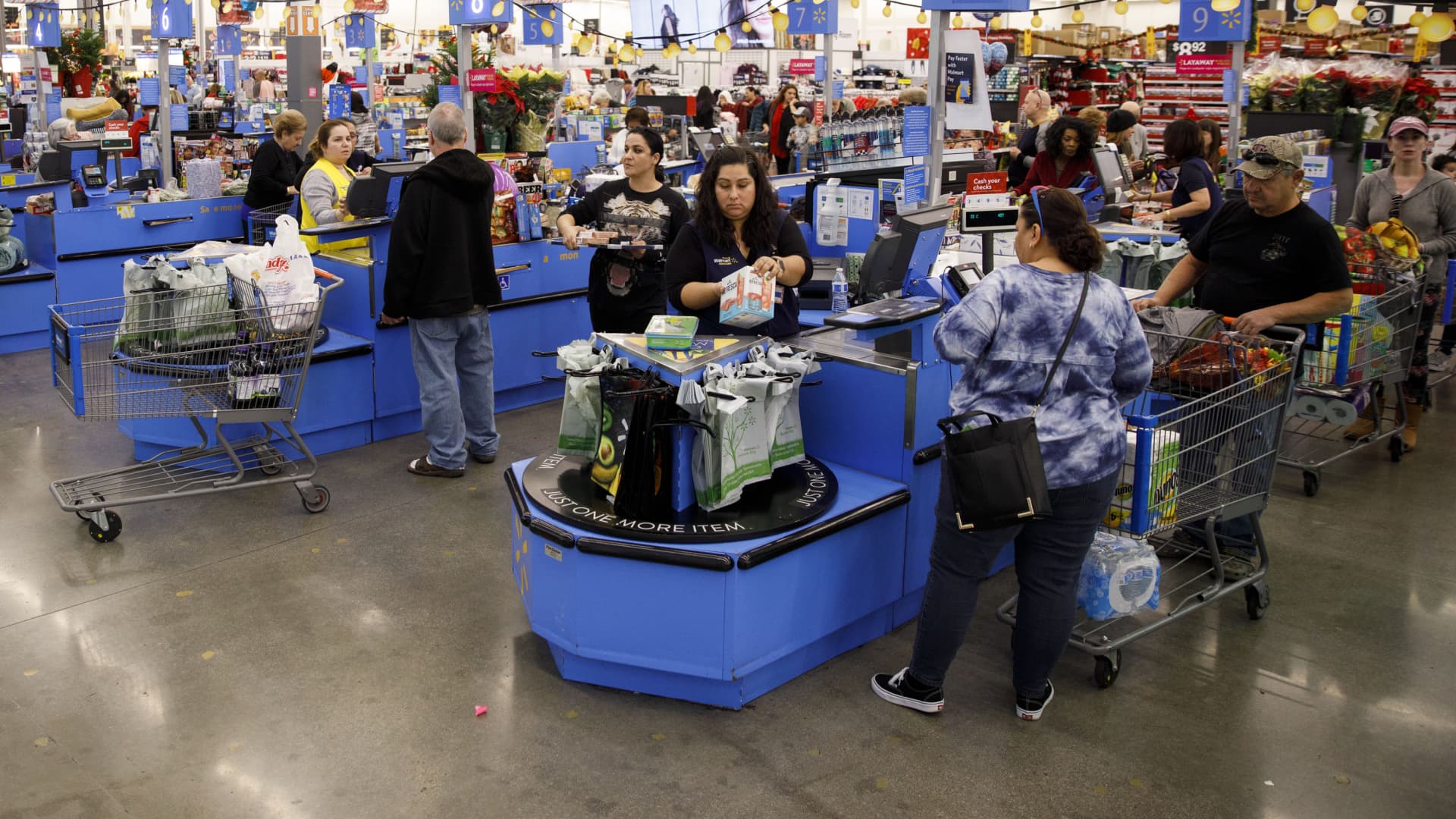 Walmart Will Combine Its Store Online Buying Teams Company Memo Says