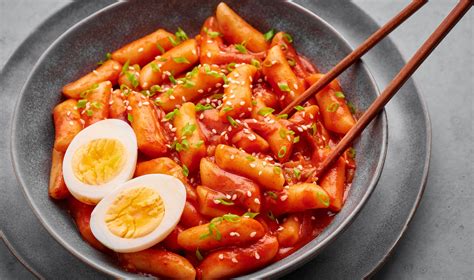 Your Guide To Tteokbokki The Ultimate Korean Street Snack